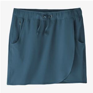 Patagonia Women's Fleet with Skort - Wavy Blue - Size Large